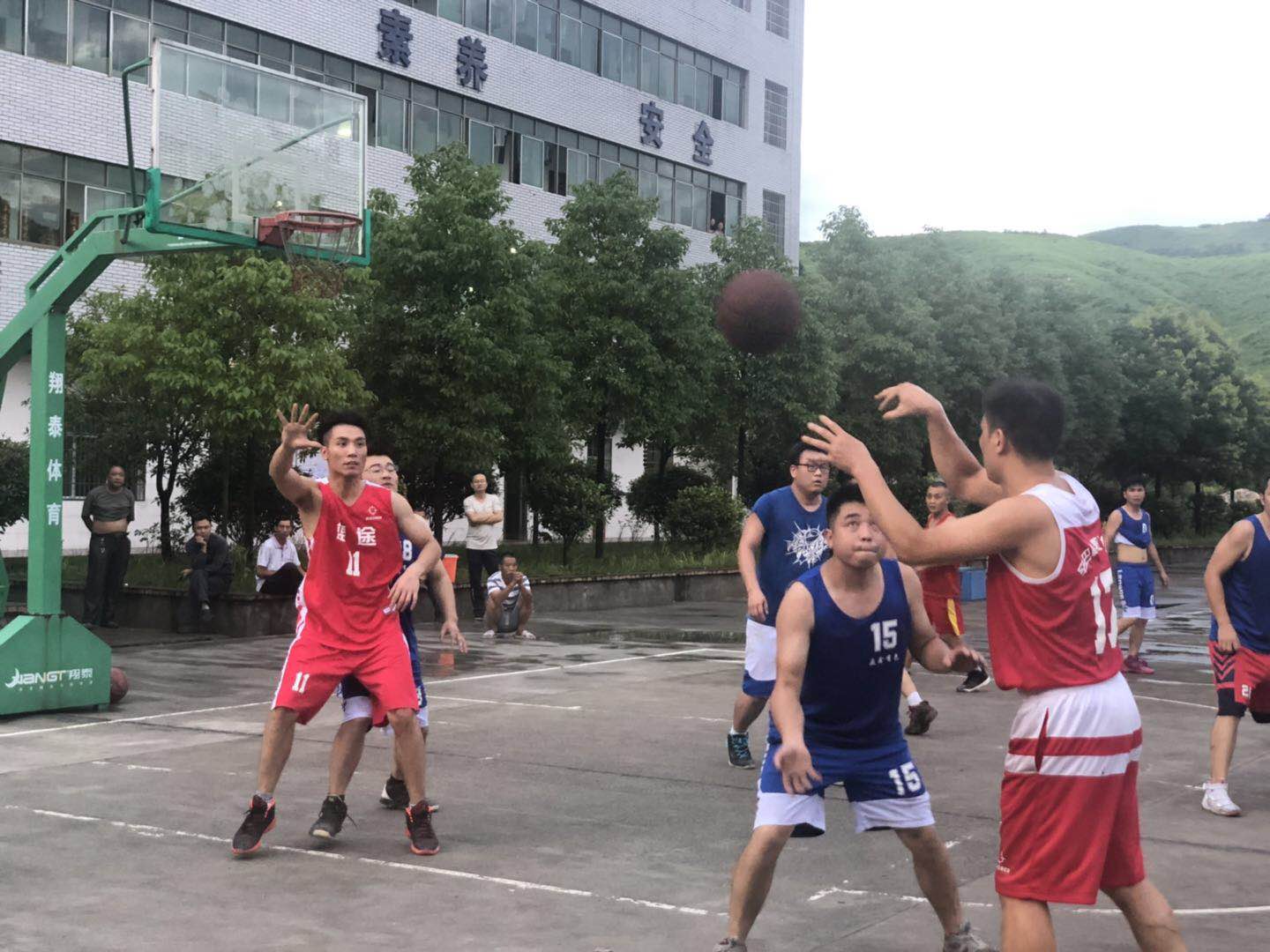 點擊圖片將圖片插入到編輯器